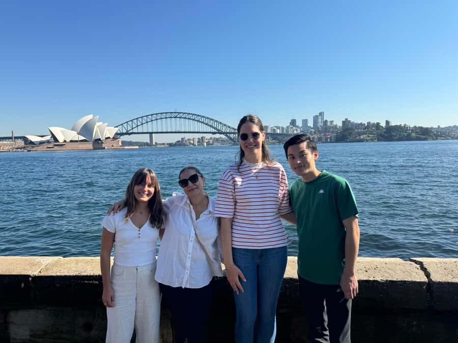 1/2 day Sydney Sightseeing and Bondi Beach Tour - Paddington and Rose Bay: neighborhood hints on the way to Bondi