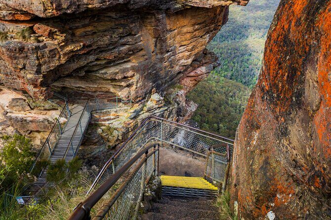 3 Day Private Tour in Blue Mountains and Kiama in Sydney City - Bald Hill Lookout and Sea Cliff Bridge: Illawarra Range views and a dramatic driving stop