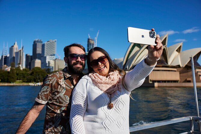 Christmas Day Dinner Cruise on Sydney Harbour - How long is the night, really? 3 hours with built-in pacing