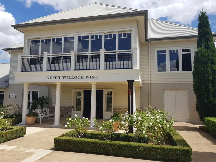 From Sydney: Luxury Hunter Valley Private Tour - Hunter Valley Cheese Company: a tasty reset before the cellar doors
