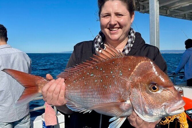Half-Day Deep Sea Fishing in Wollongong - Weekdays only - Group size and boat vibe: why it stays fun instead of chaotic