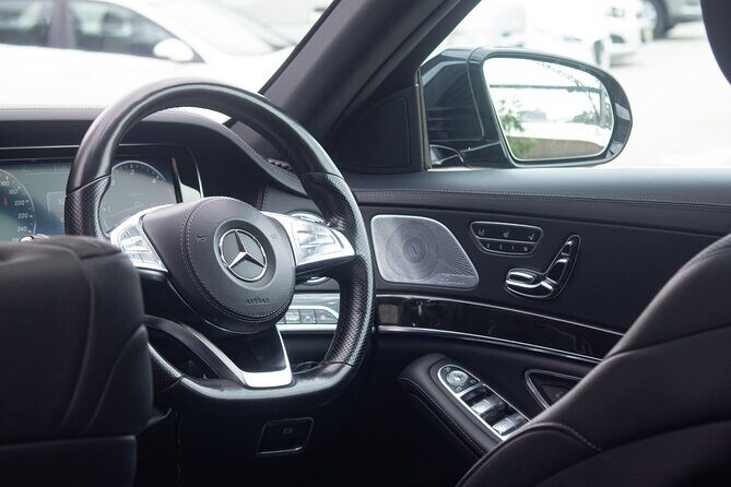 Luxury Sydney Airport Departure Transfer - Sedan/SUV - Pickup that actually works: text details and phone readiness