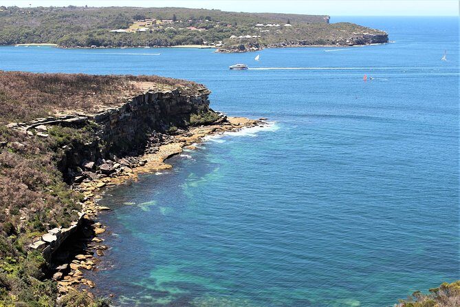 Manly and more private tour - Georges Head Memorial Park: panoramic harbor views with defense history energy