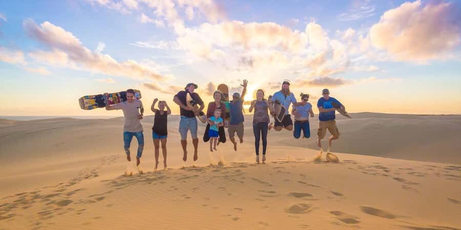 Port Stephens: Dolphin, Lunch, Koalas&Sandboarding -Mandarin - Group pace, language, and peak-season reality