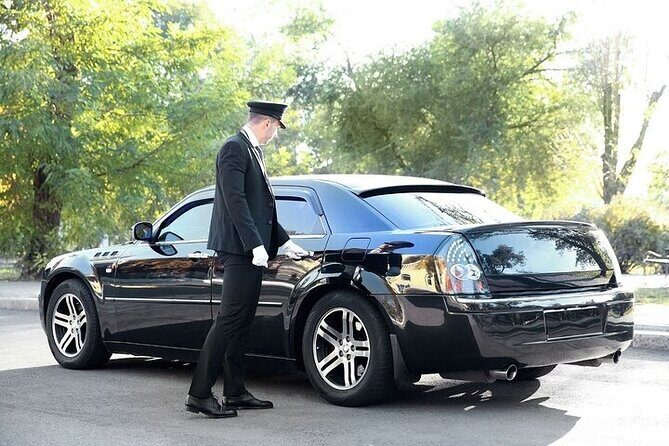 Private One-Way Airport Transfer from Sydney Airport to Sydney - The Car Ride Itself: Short Duration, Real Comfort