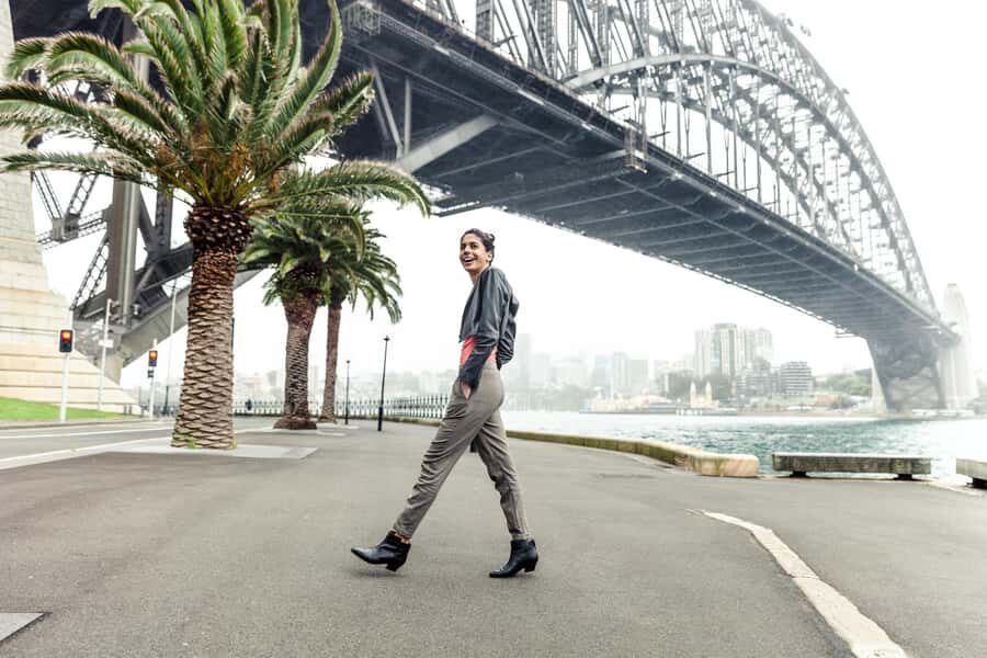 Professional photoshoot at The Rocks in Sydney - The 30–45 minute session in The Rocks (what the timing really means)