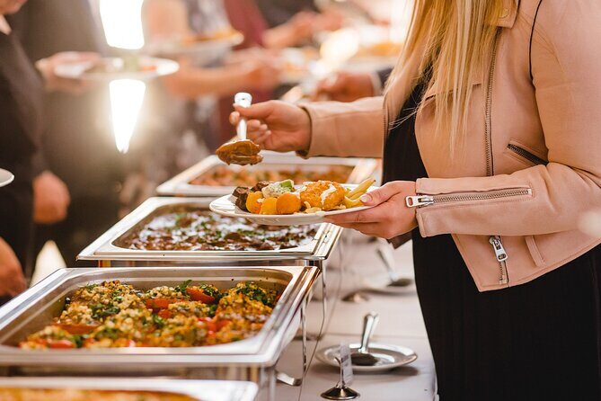 Relaxing 1.5-Hour Buffet Lunch Cruise on Sydney Harbour - A 12:30 Harbour lunch cruise that feels easy