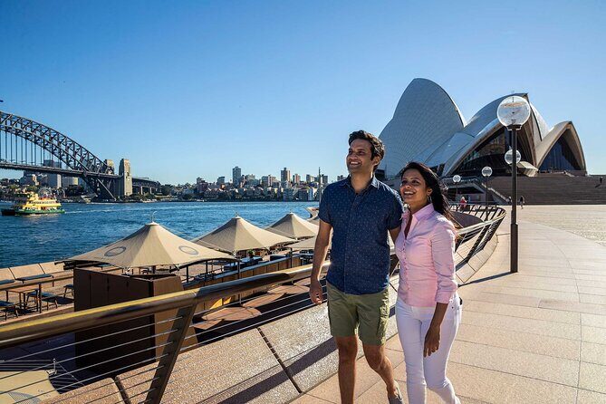Small Group Tour Sydney City Highlights and Hidden Gems - Macquarie Lighthouse: a bit of history with coastal framing