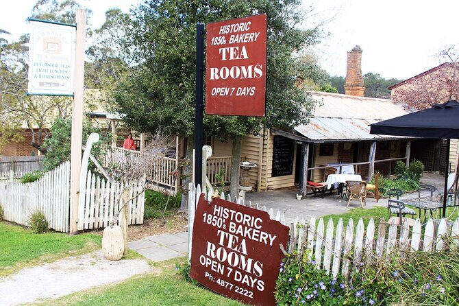 Southern Highlands Private Tour with Wine, Waterfall and Garden - Getting the Most Out of a 10-Hour Day