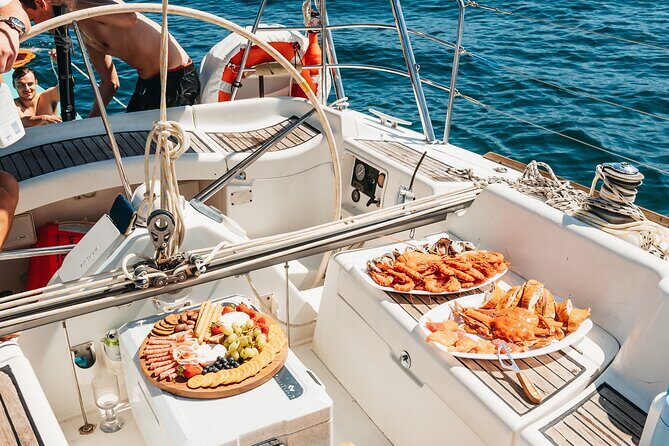 Sydney Harbour Sail Like a Local Lunch Tour - A 12m Beneteau 40.7 is why this feels local