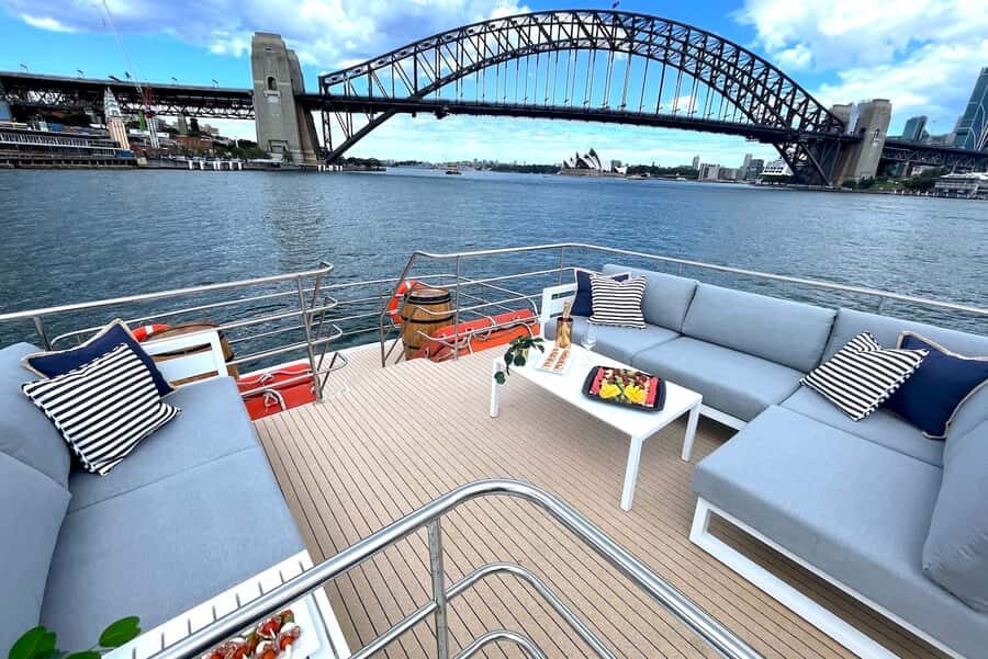 Sydney: Intimate Vivid Harbour Cruise with Canapes - Heaven catamaran cruise: the small-group Vivid alternative