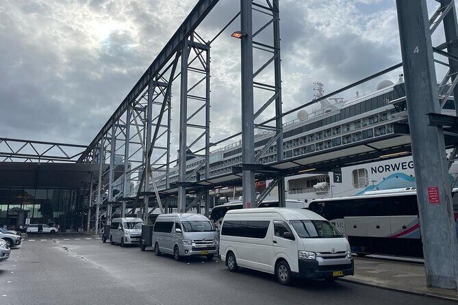 Sydney Port Arrival Transfer: Cruise Port to City Hotel - The ride itself: minivan vs coach, and what the group experience feels like