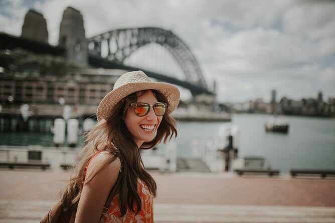 Sydney Private Experience with a Local 3-8hrs: Icons & Gems - Meeting at 483 George St: Your Fast Start in the CBD