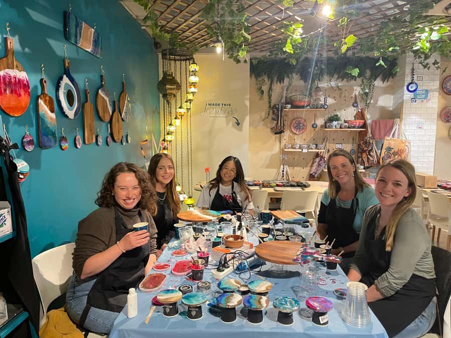 Sydney: Resin Art Classes - Cheeseboards & Coasters - Who This Sydney Resin Class Suits Best