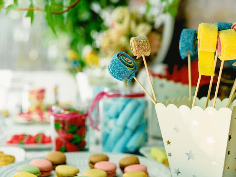 Sydney: Retro Party Cruise in Sydney Harbour with Snacks - Drinks: what’s included, what’s not, and how to budget