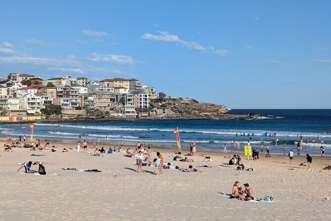 Sydney Secrets and Bondi Beach 4 HOUR MORNING PRIVATE TOUR - Government buildings, gardens, and the “free” sight strategy