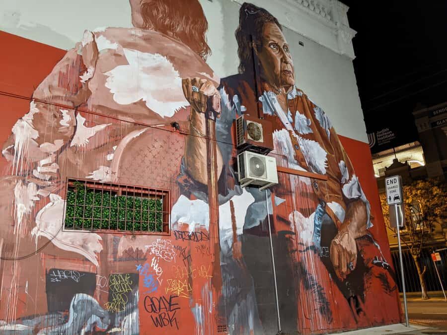Sydney: Street Art & Small Bar Tour with Complimentary Drink - Stop-by-Stop: What You’ll Experience at Each Bar
