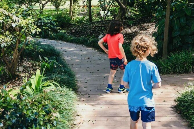 Sydney - The Mad Botanist Scavenger Hunt For Kids & Families. - Stop Three: Family Teamwork, Parent Fun, and a Calm Setting