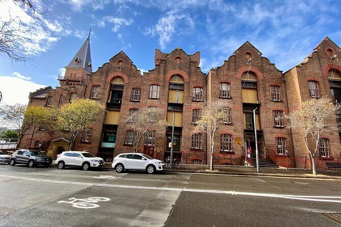 Sydney’s Iconic Sights: A Self-Guided Audio Tour - Fortune of War: a pub break built into the storytelling